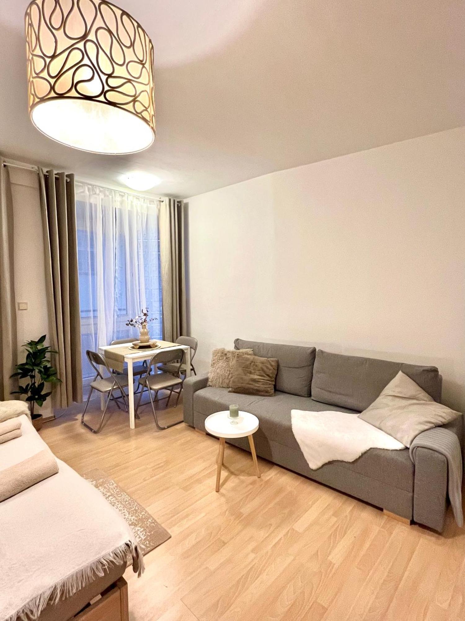 Apartment Simona - Old Town Bratislava Eksteriør bilde